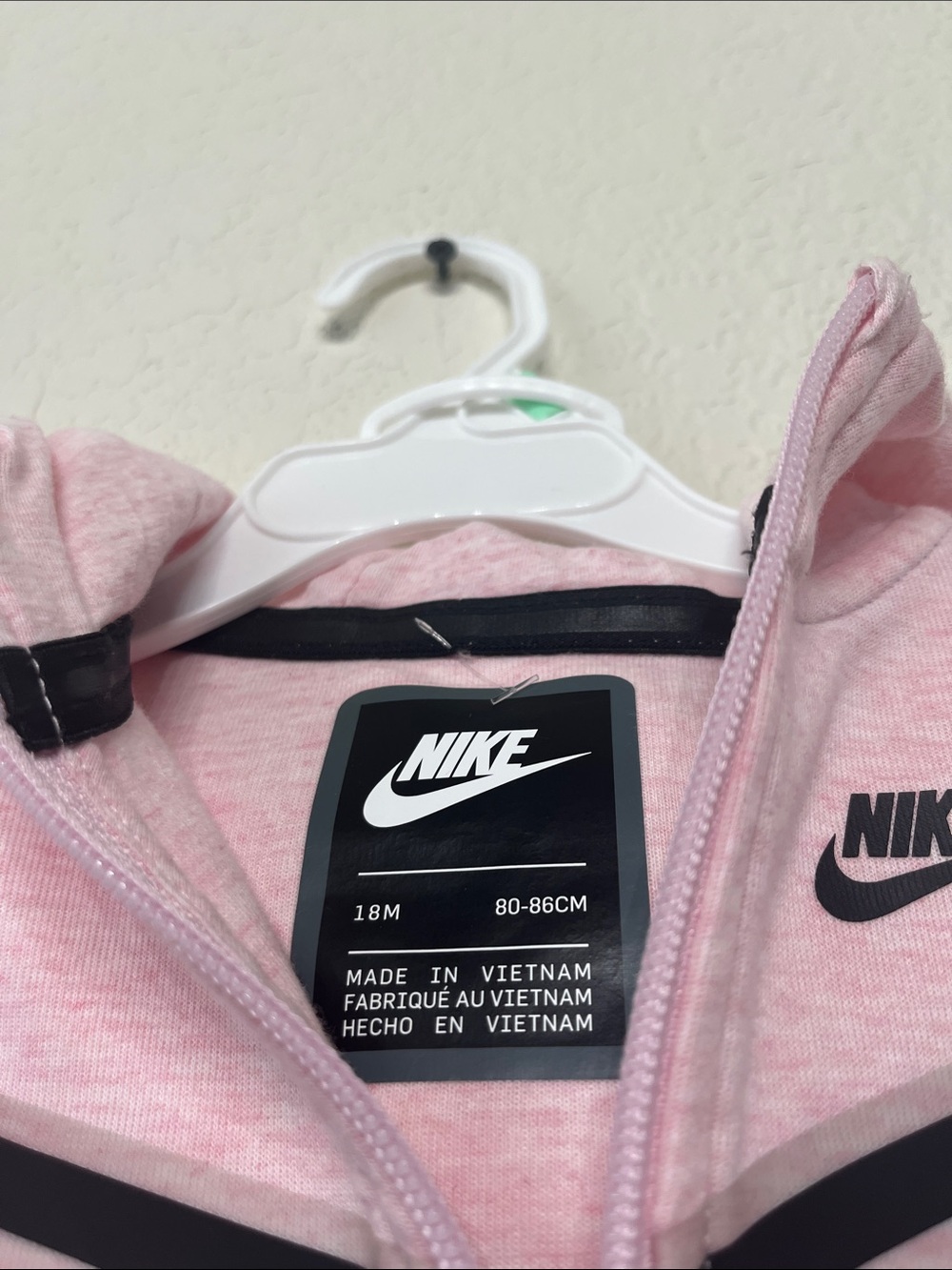 Nike Toddler Girl 18 months Pink Nike Tech Matching Set - Picture 2 of 10